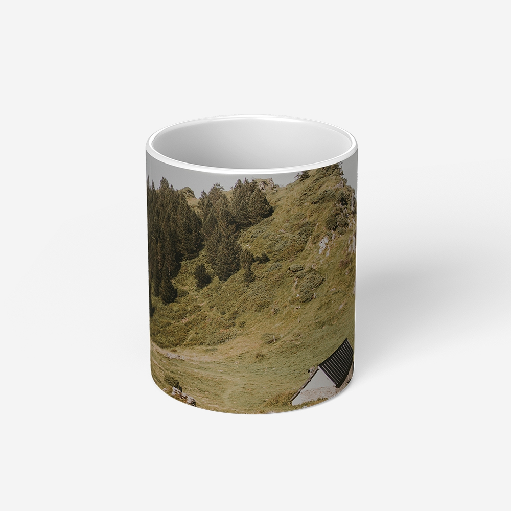 Caneca Never Stop Exploring 2